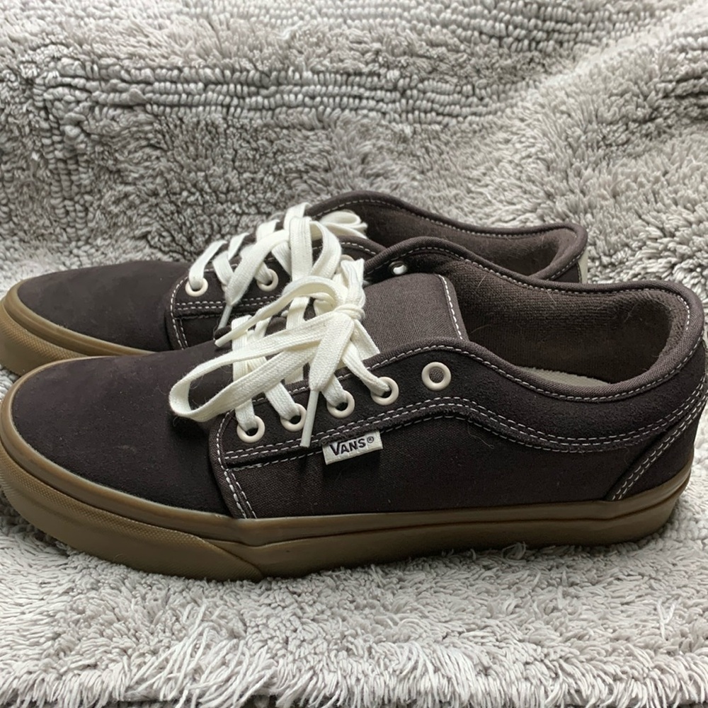 Vans skate Chukka low. Dark brown. Men’s size 8.